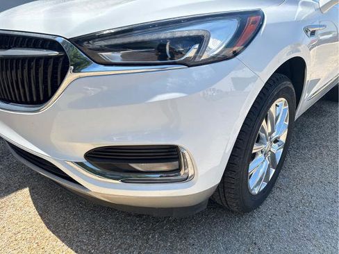 Used 2021 Buick Enclave Essence w/ Sound and Sites Package FWD image 10