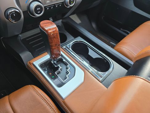 Used 2014 Toyota Tundra Platinum image 22