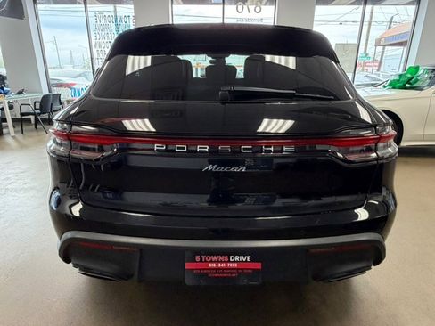 Used 2022 Porsche Macan AWD/4WD image 11