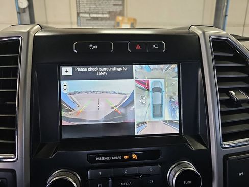 Used 2017 Ford F150 Lariat w/ Equipment Group 502A Luxury image 22