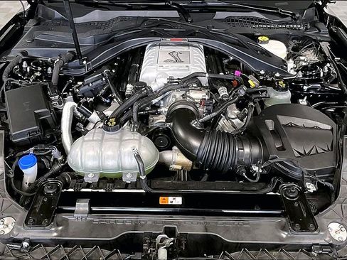Used 2021 Ford Mustang Shelby GT500 w/ Technology Package image 9