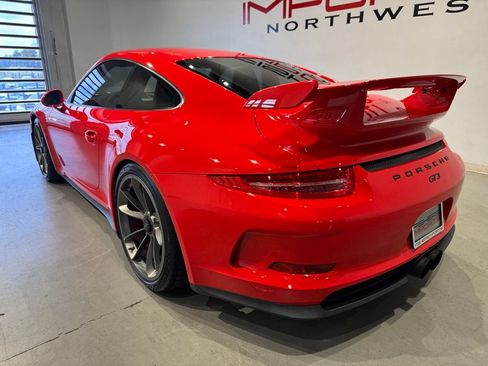Used 2014 Porsche 911 GT3 w/ Sound Package Plus RWD image 5