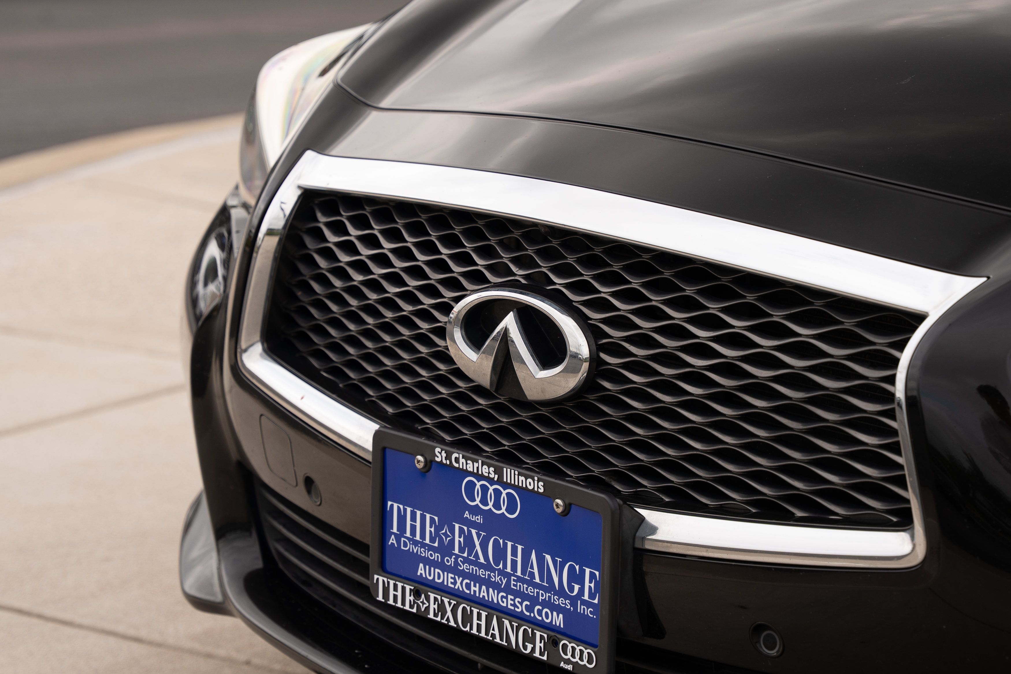 Used 2014 INFINITI Q50 Premium w/ Deluxe Touring Package AWD/4WD image 31