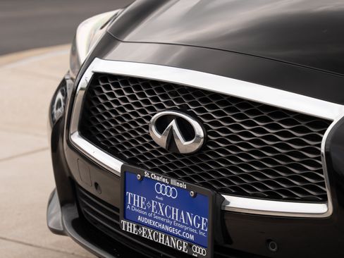 Used 2014 INFINITI Q50 Premium w/ Deluxe Touring Package AWD/4WD image 31