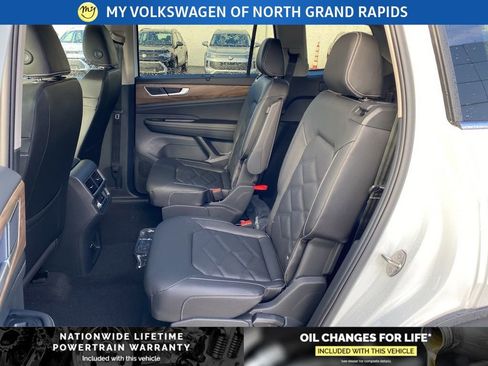 New 2026 Volkswagen Atlas SE image 13