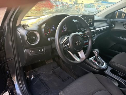 Used 2019 Kia Forte LXS image 10