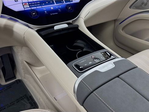 New 2026 Mercedes-Benz EQS 400 4MATIC SUV image 5
