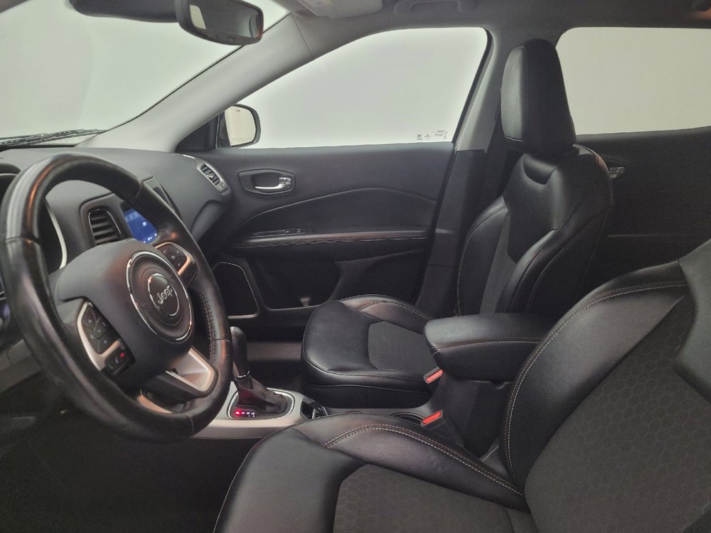 Used 2018 Jeep Compass Latitude w/ Popular Equipment Group AWD/4WD image 17