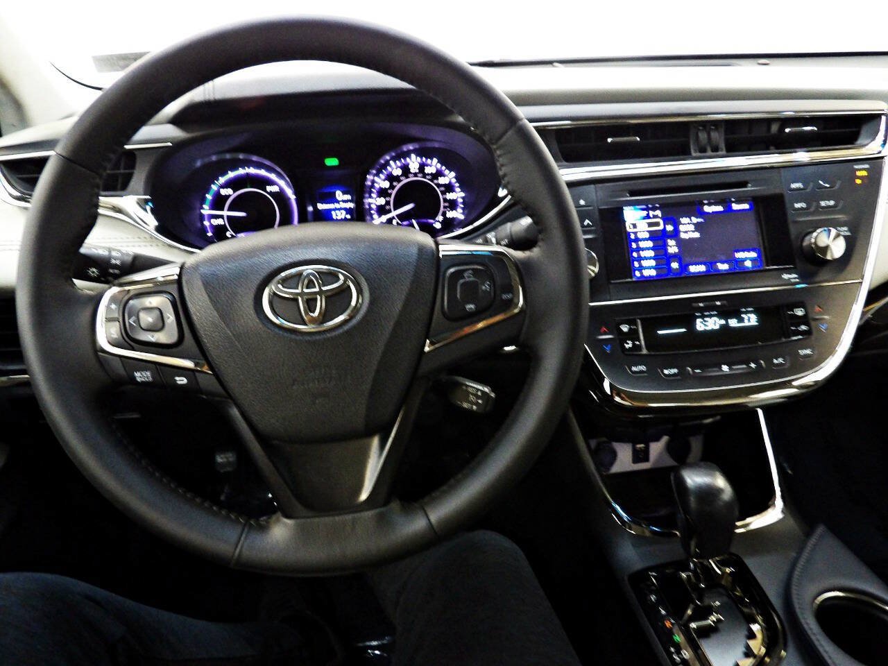 Used 2014 Toyota Avalon XLE Premium FWD image 17