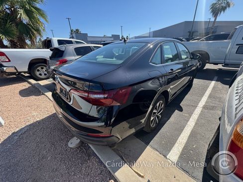Used 2024 Volkswagen Jetta S FWD image 3