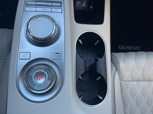 Used 2025 Genesis GV70 3.5T Sport w/ Sport Prestige Package image 25