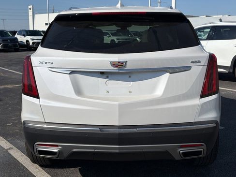 Used 2023 Cadillac XT5 Premium Luxury image 3