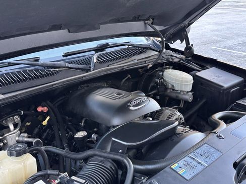 Used 2004 Chevrolet Silverado 1500 LT w/ Light Duty Power Package image 8