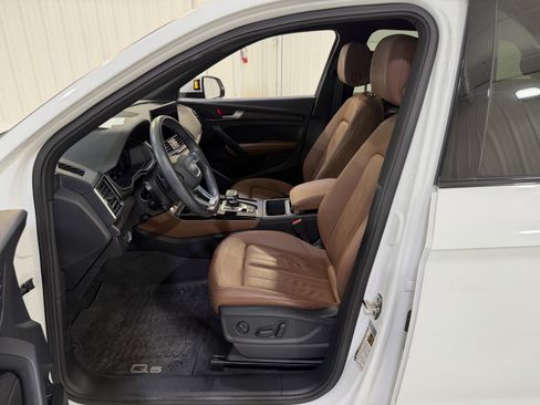 Used 2022 Audi Q5 2.0T Premium Plus w/ Premium Plus Package image 11