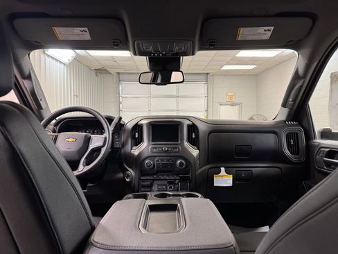 Used 2025 Chevrolet Silverado 2500 W/T w/ WT Convenience Package RWD image 21
