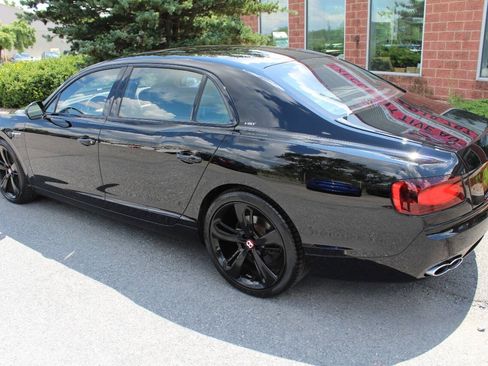 Used 2018 Bentley Flying Spur S V8 AWD/4WD image 8