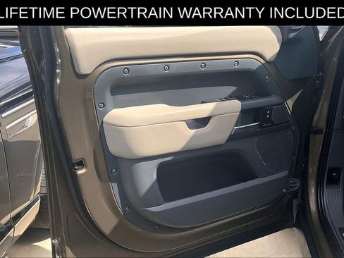 Used 2023 Land Rover Defender 110 X-Dynamic SE AWD/4WD image 16