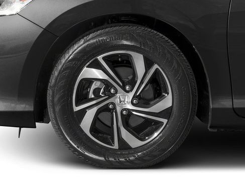 Used 2017 Honda Accord LX image 11