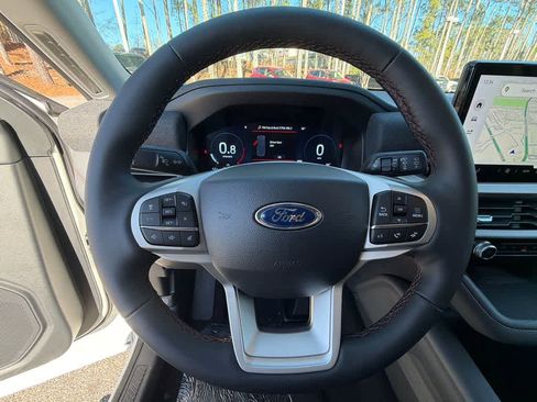 New 2026 Ford Explorer Active image 23