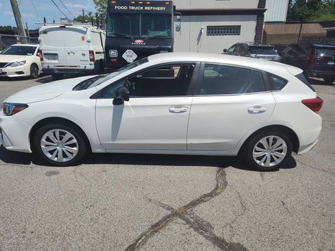 Used 2019 Subaru Impreza 2.0i w/ Eyesight AWD/4WD image 3