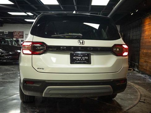 Used 2024 Honda Pilot EX-L image 6