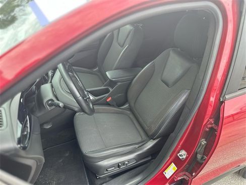 Used 2021 Buick Encore GX Select image 12