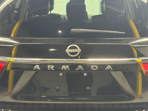 Used 2021 Nissan Armada SV RWD image 11