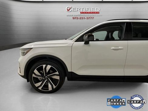 Used 2025 Volvo XC40 B5 Plus image 93