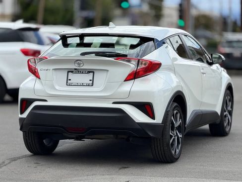 Used 2018 Toyota C-HR XLE FWD image 17