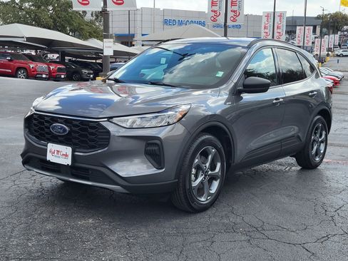 Certified 2025 Ford Escape ST-Line image 8