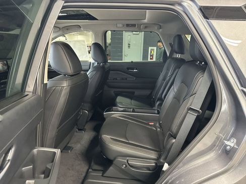 New 2026 Nissan Pathfinder SL AWD/4WD image 28