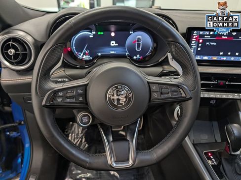 Used 2025 Alfa Romeo Tonale w/ Premium Package AWD/4WD image 20