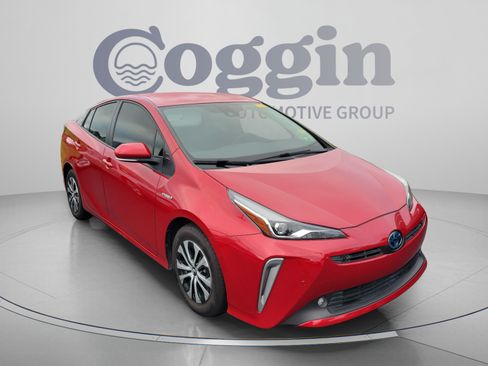 Used 2022 Toyota Prius LE AWD/4WD image 6