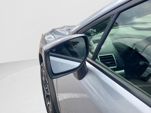 Used 2017 Subaru Crosstrek 2.0i Premium image 31