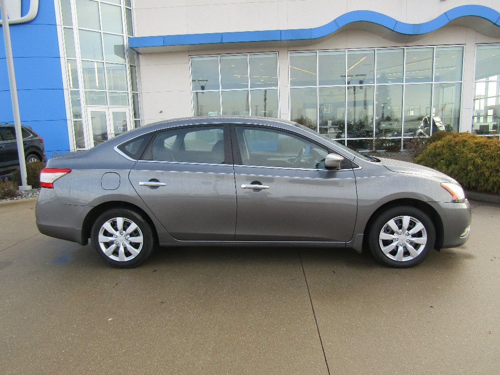 Used 2015 Nissan Sentra S FWD image 7