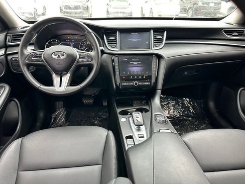 Certified 2025 INFINITI QX50 Pure image 13