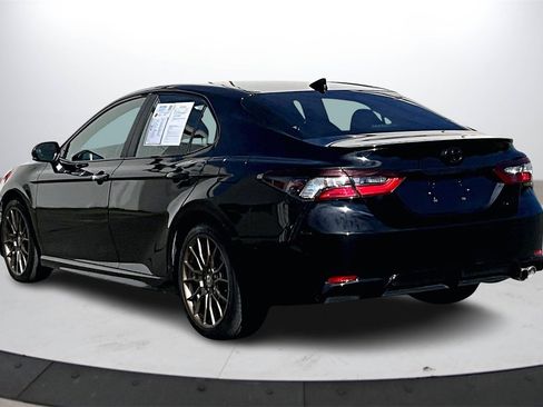 Used 2023 Toyota Camry SE w/ Convenience Package image 7