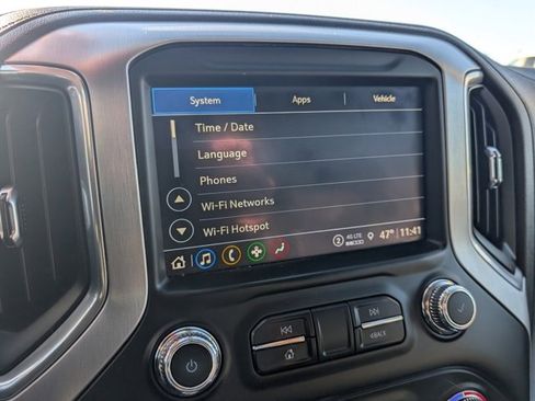 Used 2022 GMC Sierra 2500 SLT image 43