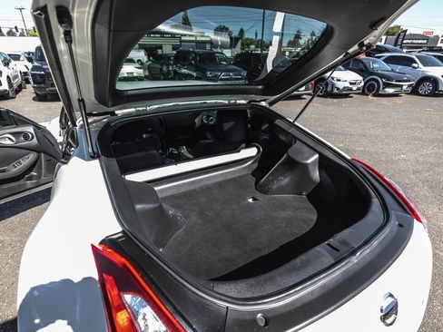 Used 2020 Nissan 370Z Coupe RWD image 27