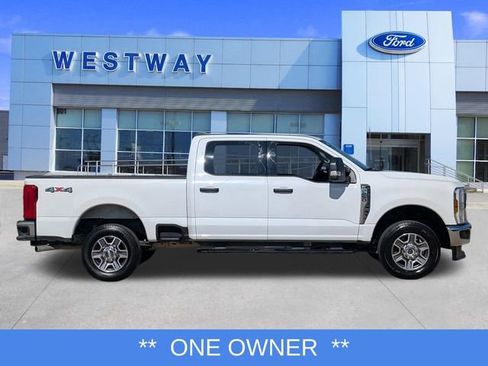 Used 2025 Ford F250 XLT AWD/4WD image 2