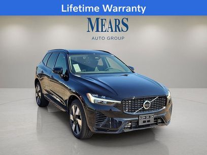 New 2025 Volvo XC60 T8 Plus w/ Climate Package