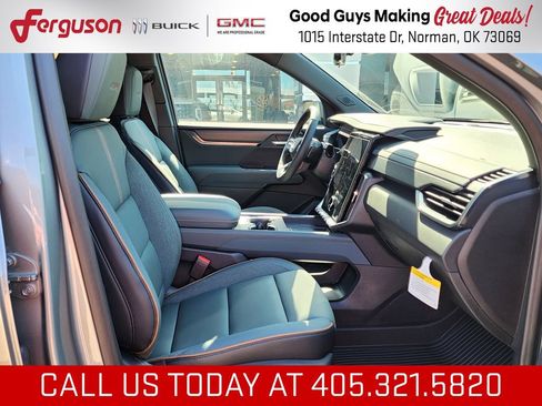 New 2026 GMC Acadia AT4 w/ Luxury Package AWD/4WD image 42
