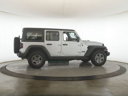 Used 2023 Jeep Wrangler Sport S w/ Cold Weather Group image 6