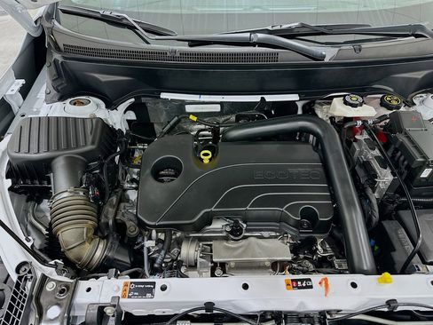 Used 2023 GMC Terrain SLE w/ Driver Convenience Package image 30