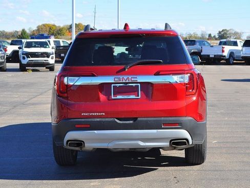 Used 2023 GMC Acadia SLE w/ Driver Convenience Package image 4