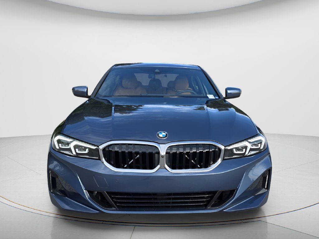 New 2026 BMW 330i Sedan w/ Premium Package RWD image 2