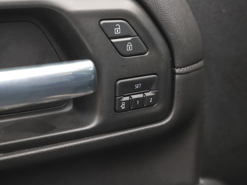 Used 2020 Chevrolet Silverado 3500 High Country w/ Snow Plow Prep/Camper Package image 23