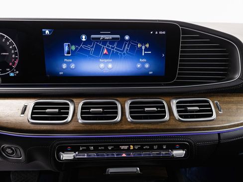 Used 2025 Mercedes-Benz GLE 450e 4MATIC image 16