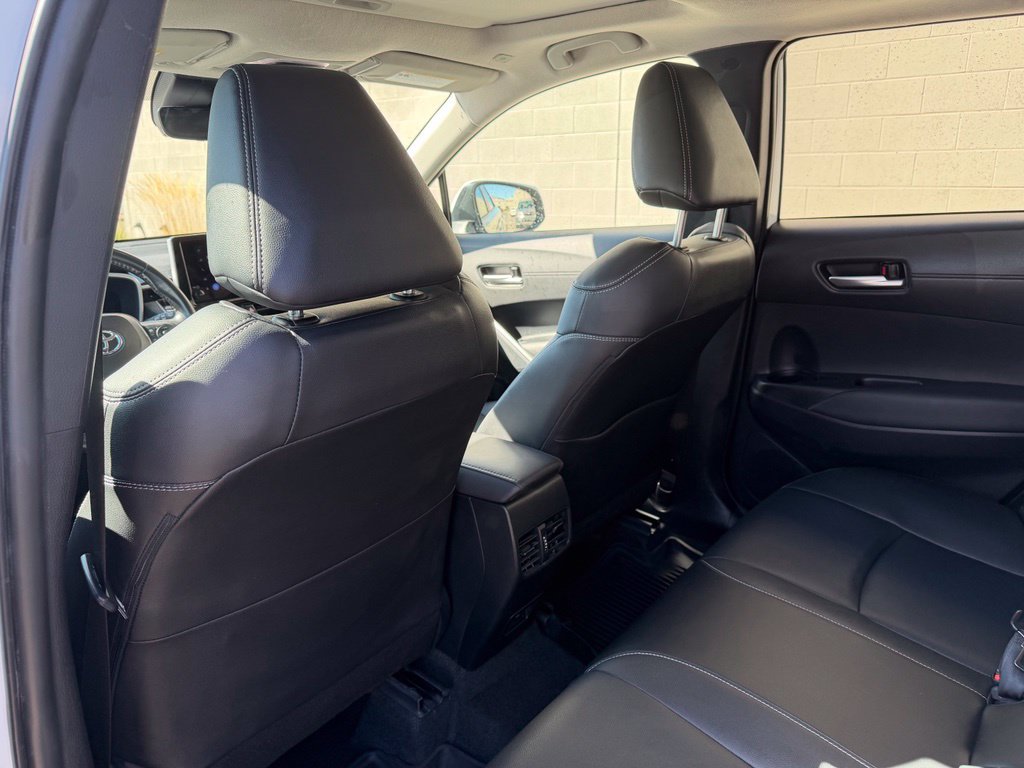 Used 2023 Toyota Corolla Cross XLE w/ Convenience Package FWD image 25