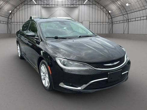 Used 2016 Chrysler 200 Limited w/ Comfort Group image 7